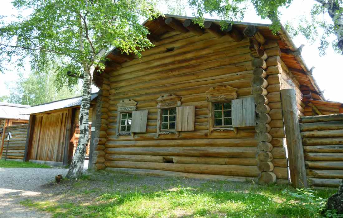 Sibirischer Holzbau in Berlin-Wedding